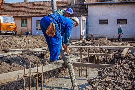 Concrete Laborer Job Description Sample Template - ZipRecruiter