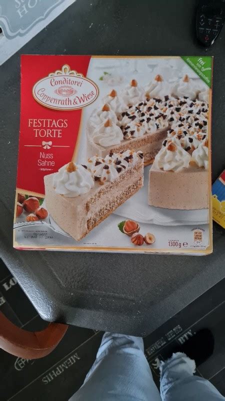 Wie viele kalorien haben eigentlich die verschiedenen brotsorten? bildergalerie starten. Coppenrath & Wiese, Festtagstorte Nuss-Sahne-Torte, Nuss ...