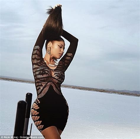 Simply Jackie O Pics Nicki Minaj Flaunts Her Hourglass Figure In A Shoot