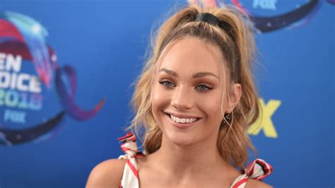Dance Moms Star Maddie Ziegler 17 Apologizes For Ignorant And
