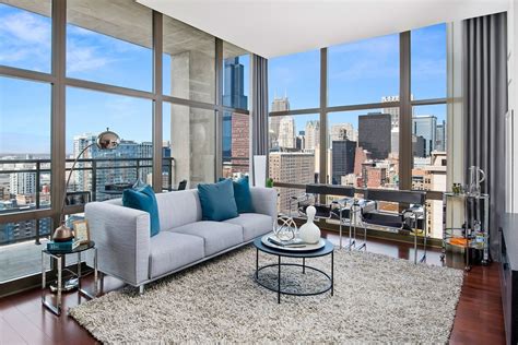 4 bedroom pilsen apartment chicago. Astoria Tower Apartments - Chicago, IL | Apartments.com
