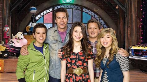 Icarly 2021 new teaser trailer breakdown and what we know so farthe icarly reboot for 2021 has had a couple teasers featuring miranda cosgrove and other. The Nickelodeon Hit Series 'iCarly' Is Returning in 2021