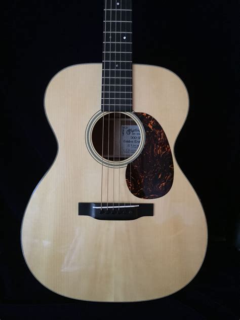 Anyone is welcome to post anything as long as the model in question is 18 years old. plectrum|nyc » Martin 000-18 Golden Era 1937