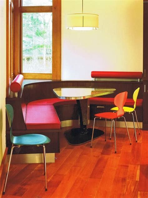 Feb 10, 2021 · a good rule of thumb is to look for a table that's less than 60 inches in length or diameter. 20+ Tips for Turning Your Small Kitchen Into an Eat-In ...