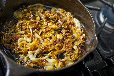 It only takes a few minutes to whip up something that will not only satisfy your palate but will also boost your energy for the next day. 7 Ideas For Dinner Tonight, Starring Caramelized Onions ...