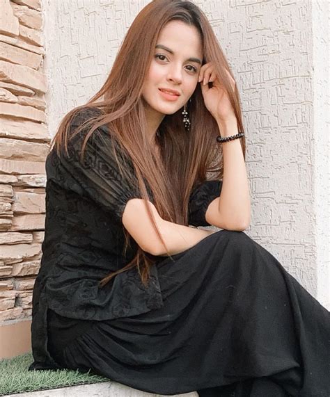 She performed the role of the younger sister of ahad raza mir and became popular from her first appearance. Beautiful Clicks of New Stars Komal Meer and Anmol Baloch ...