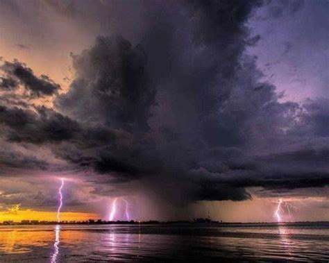 Reposting Ladylightninglittlewood Lightning Stunning Storm Chasing
