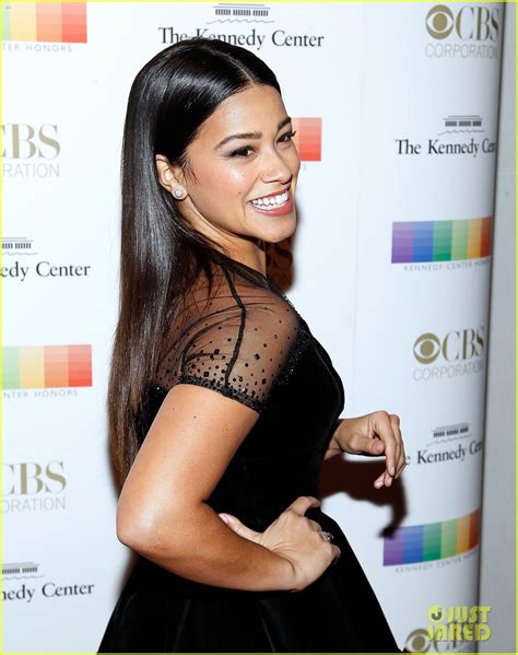 gina rodriguez takes prom photo with hamilton s lin manuel miranda at kennedy center honors