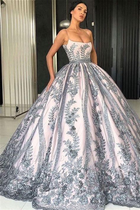 Spaghetti Straps Lace Appliques Evening Dresses Luxury Princess Ball