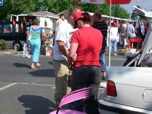 24:06 deallionär 1 401 просмотр. Flohmarktartikel finden - Flohmarkt Termine