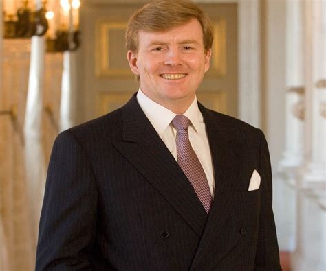 In 1987 he enrolled at the rijksuniversiteit leiden. King Willem-Alexander of Netherlands Biography - Facts, Childhood, Family Life
