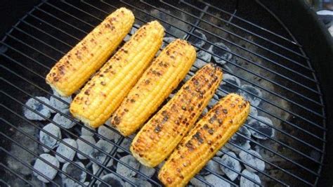 Tinggal bakar ikan nya setengah matang dlu. Resep Bumbu Oles Jagung Bakar Manis Pedas Asin, Praktis ...