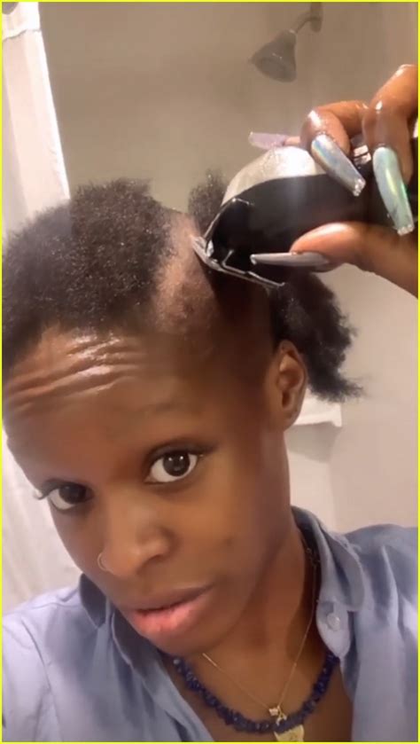 Azealia Banks Shaves Her Head Im Shaving All This Stress Out Photo 4473182 Photos Just