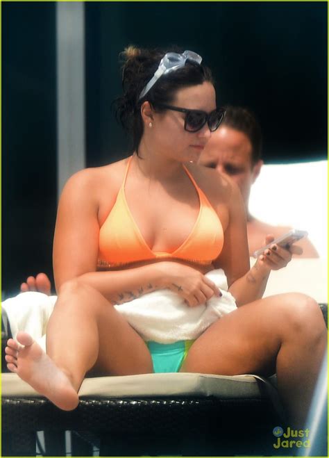 Demi Lovato Displays Her Fabulous Bikini Body In Miami Photo Photo Gallery Just
