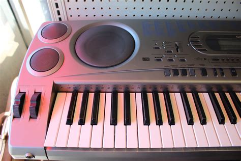 Pre Owned Casio Keyboard Wpower Cord And Foot Switch Teds Pawn Shop