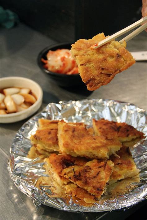 Mung Bean Pancake Bindaetteok 빈대떡 Korean Food Side Dishes South