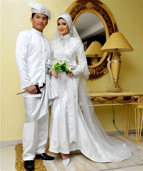 Dalam tempoh pertunangan perhubungan dan pergaulan antara lelaki dan perempuan masih sebagai orang asing. Majlis Perkahwinan: Perkara Yang Perlu Difikirkan | www ...