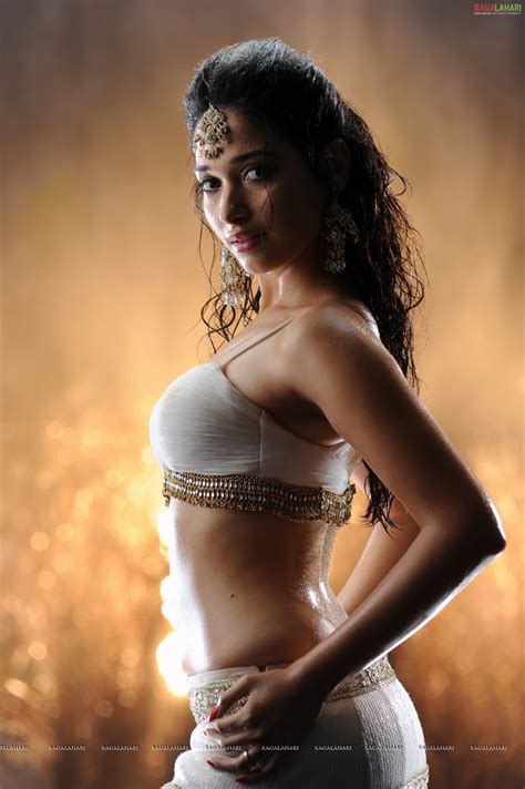 Mastiwada Bollywood Gossip Masti Blog Tamanna Bhatia Navel Queen Tamanna Bhatia Wet In Bikini