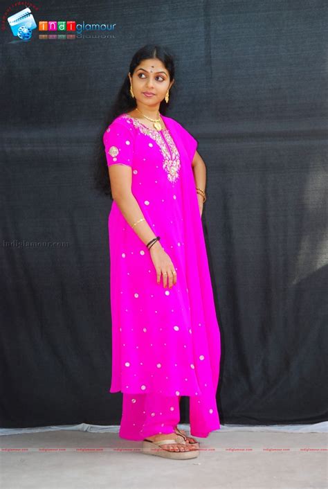 Ambili devi is a south indian actress who appears in malayalam films & serials.1 she has established herself as a lead actress in malayalam television. Ambili Devi Actress HD photos,images,pics and stills ...