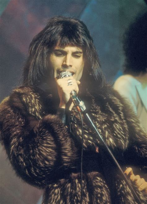 Freddie Mercury Outfits 70s