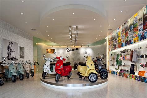 Vespa Gallery by Supermachine Studio, Bangkok – Thailand » Retail