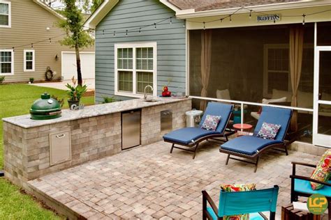 Outdoor Kitchen And Bar Patio Style Backyard Oasis Hardscape