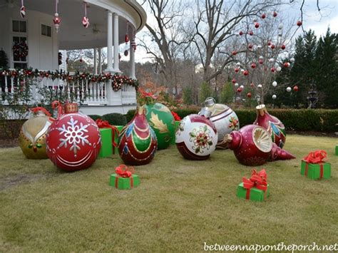 Decorating Your Lawn For Christmas Without Going Overboard