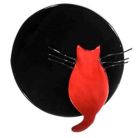 Jun 24, 2021 · la super lune est en fait une pleine lune qui se produit lorsque notre satellite naturel est le plus proche de la terre. Broche Chat Pleine lune noire et rouge - Bijoux Pavone
