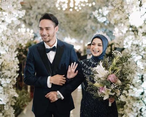 Potret Pernikahan Achmad Megantara Bintang Sinetron Dewi Rindu