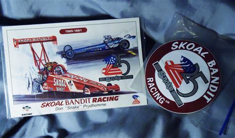 Skoal Banditsnake Racing Silver Anniversary Collectible Set Enigma