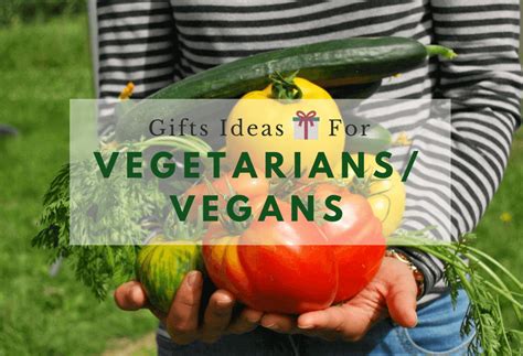 Choose a beautiful arrangement of fresh fruit. 21 Gift Ideas For Vegetarians And Vegans | HaHappy Gift Ideas