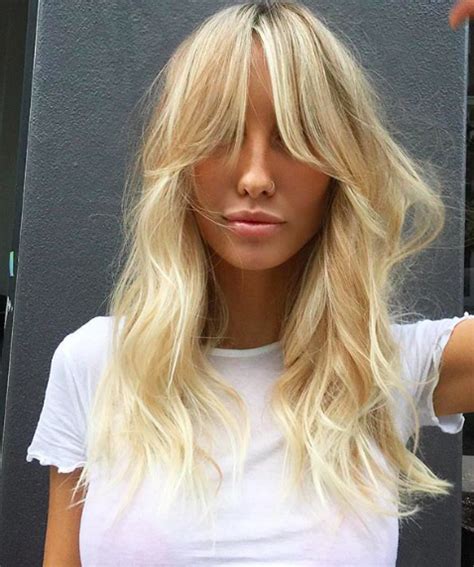 Hairstyles to do with curtain bangs. 4 Things You Need to Know About Curtain Bangs - Mane Addicts