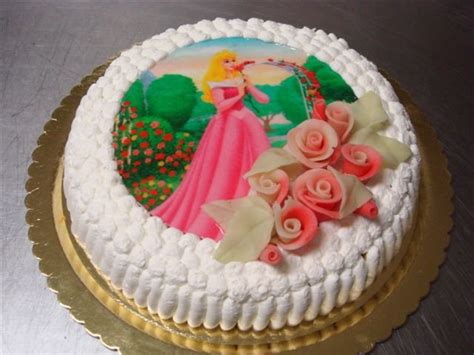 Torte per bambini per ogni occasione: TORTE DI COMPLEANNO PER BAMBINI - Pasticceria Perlini