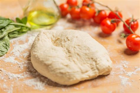 The perfect new york crust has very airy pockets and folds in half without cracking. Best Flour for Making Pizza Dough