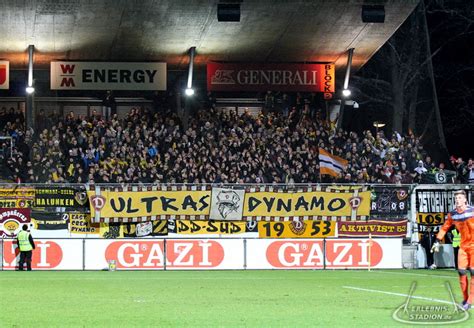 The club's football team is currently part of germany's first division, the bundesliga. VfB Stuttgart II vs SG Dynamo Dresden 11.12.2015 | Spiele ...