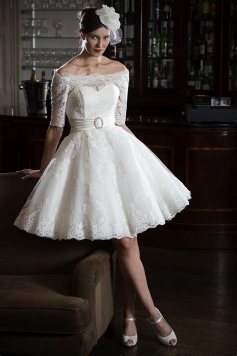 You know our rule on this. 25 Of The Most Beautiful Tea Length Short Wedding Dresses ...