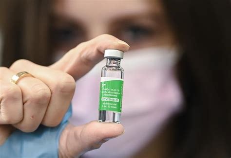 Health canada approves use of astrazeneca vaccine. Canada studying reports from Europe on AstraZeneca vaccine ...