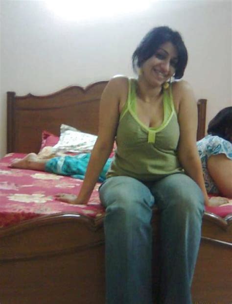 سكس عربي محجبة سورية تتناك نيك خلفي قوي افلام سكس عربى سكس محجبات عرب 2290889 مشاهدات 5:00 المدة سكس عربى حصرى 2016: مجموعة مؤخرات عربيه نااااار لعيون احلى ...