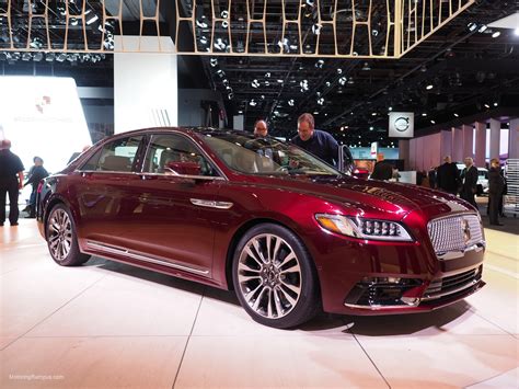 2016 NAIAS 2017 Lincoln Continental Red - Motoring Rumpus