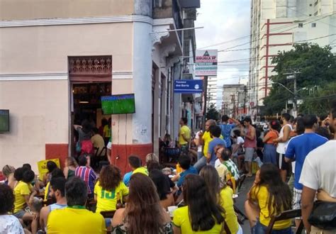 Acompanhe todas as notícias da seleção brasileira no ge.globo. Bares de Salvador têm programação com música e transmissão ...