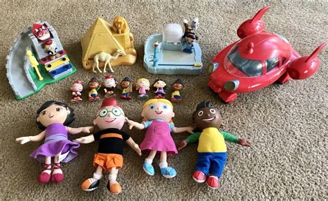 Little Einsteins Pat Pat Rocket Taking Figurines And 3 Playsets All