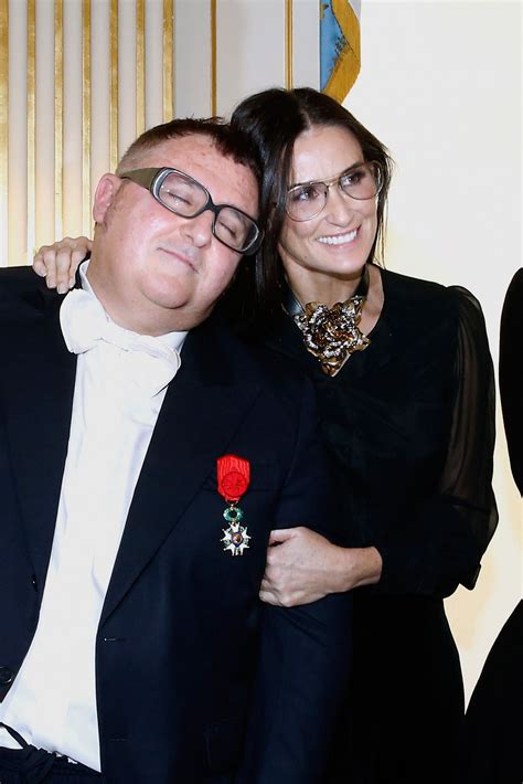 The designer was best known for his spectacular rejuvenation of lanvin, and his ebullient personality. Alber Elbaz Receives France's Légion d'Honneur | Vogue