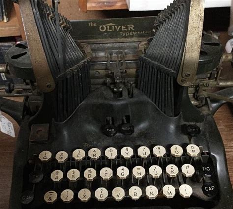 Do You Love Manual Typewriters Bahoukas
