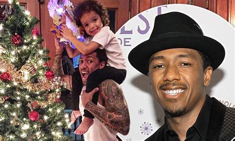 Nick Cannon Posts Photos Of Him And His Twins Decorating Their Home For