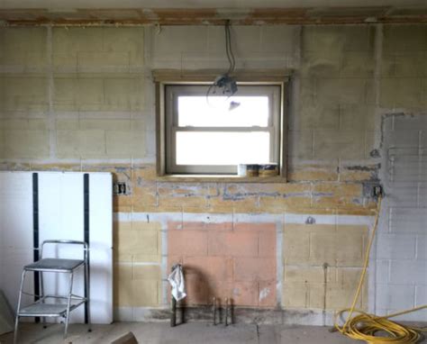 The information contained in the videos is intended to give general guidance to simplify diy (do it yourself) projects. Basement Insulation Chicago, Illinois | InSoFast