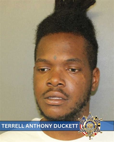 Career Criminal Who Violated Pre-Trial Release Busted For Stabbing In
