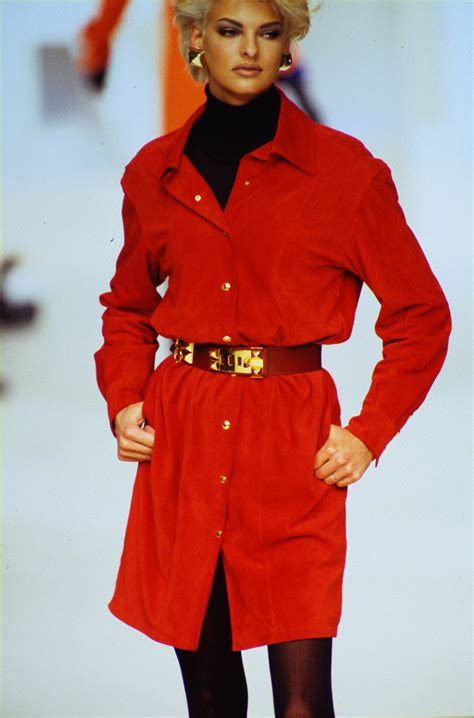 Linda Evangelista Hermes Runway Show Ss 1991 90s Fashion Fashion