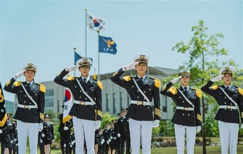 The university of north alabama is an accredited, comprehensive regional state university in alabama offering undergraduate and graduate degree programs. 3 puntos clave que anticipar del próximo drama "Police ...