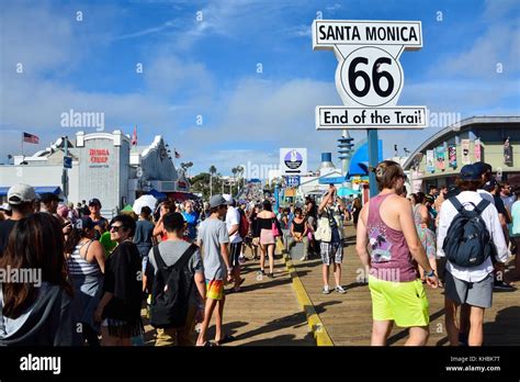 Santa Monica Ca Usa July 27 2017 Route 66 End Sign On The Santa