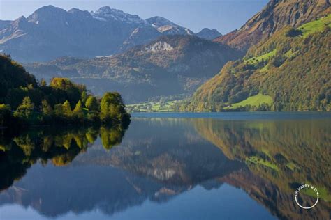 O Calmo E Lindo Lago Lungern Na Suíça